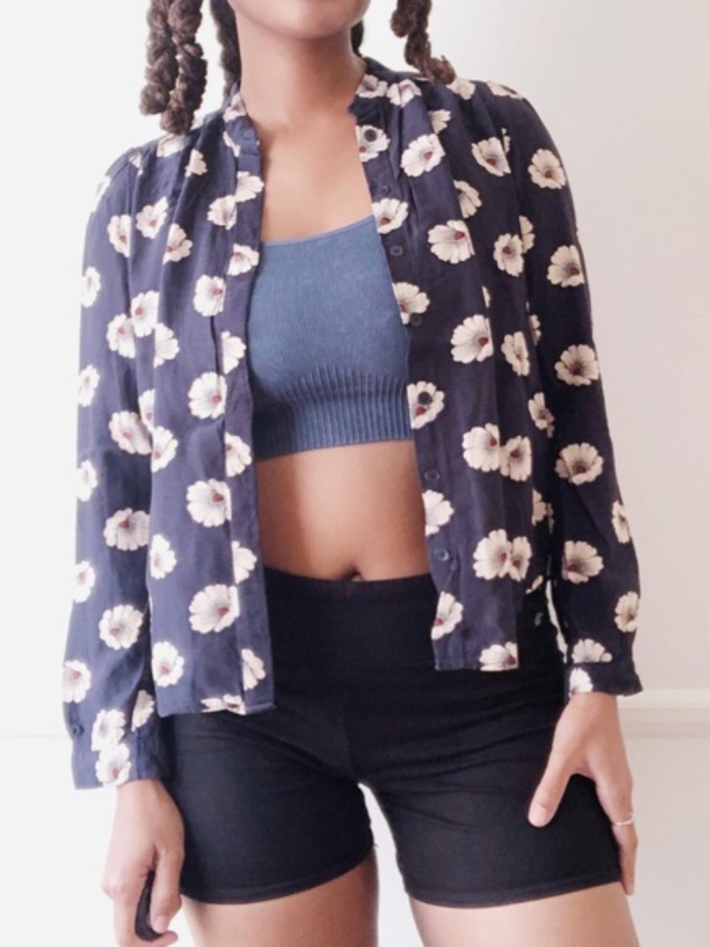 ann taylor navy blue daisy print button down shirt